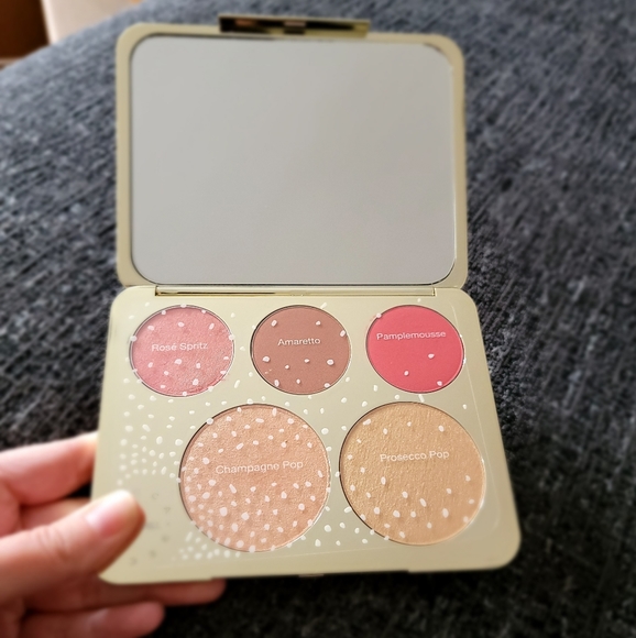BECCA Other - BECCA X JACLYN HILL CHAMPAGNE COLLECTION PALETTE